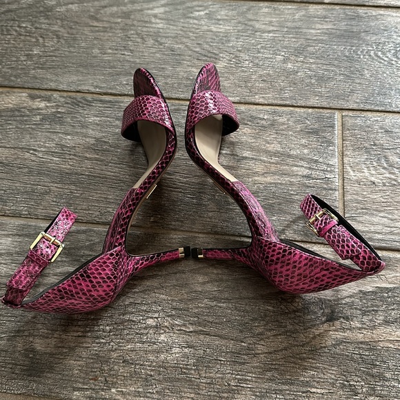 Michael Kors Luxury Collection Python Embossed Leather Sandal - Picture 5 of 11